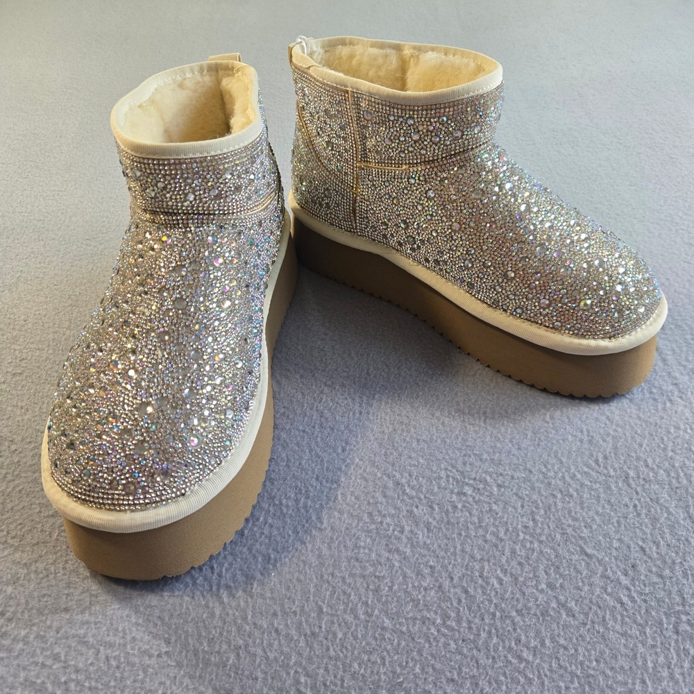 Hey Girl by Corkys Homebody Boot Womens 8 Tan Rhinestone Platform Faux Fur
